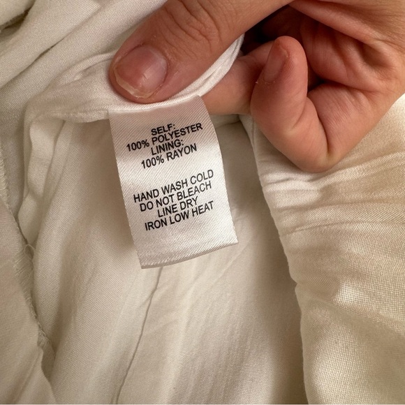 LuLu’s Doozy White Ruffled Wide Leg Off The Shoulder Jumpsuit size small - Picture 9 of 12